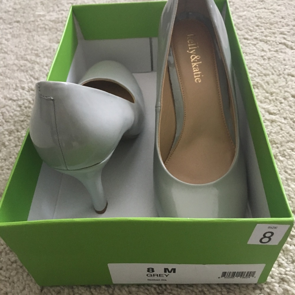 Size 8 Kelly&Katie heels in Grey